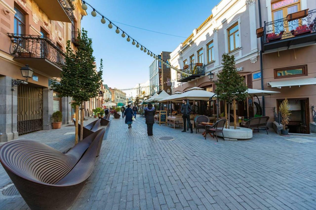 Ferienwohnung Wehost Cozy Nest Tbilisi Exterior foto